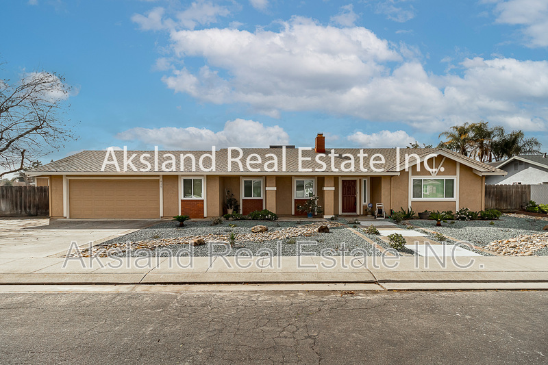 815 Foxfire Dr in Manteca, CA - Building Photo