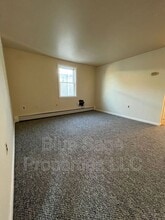 1010 Yates Ave in Marcus Hook, PA - Building Photo - Building Photo