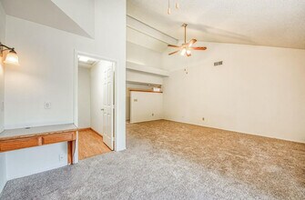 6376 N Forestiere Ave in Fresno, CA - Building Photo - Building Photo