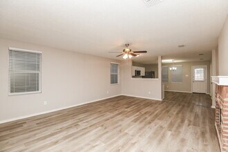 8422 Jacaranda Way in Arlington, TX - Building Photo - Building Photo