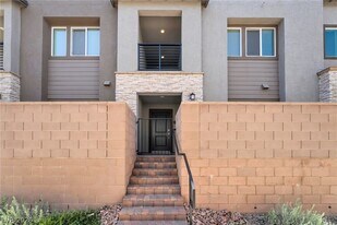 146 Sul Ponticello Ave in Henderson, NV - Building Photo