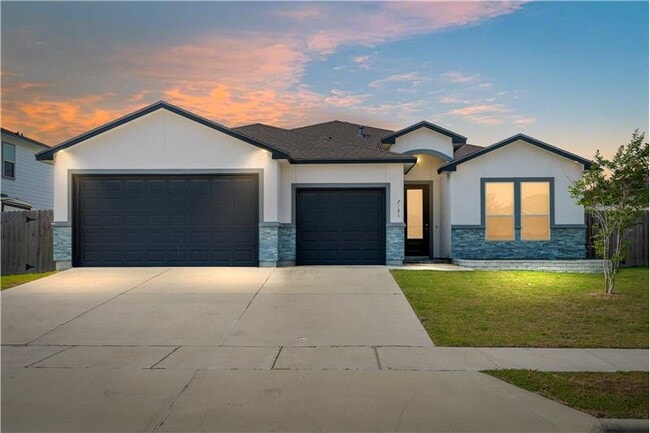 property at 7721 Dove Holw Dr