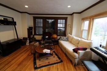 10 Seagrave Rd, Unit 2 in Cambridge, MA - Building Photo - Building Photo