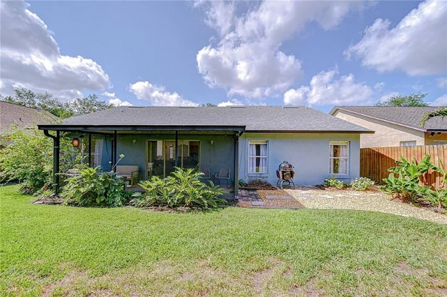 7107 Colonial Lake Dr in Riverview, FL - Building Photo - Building Photo