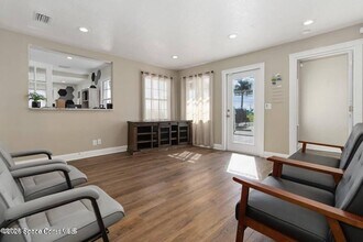 1280 US-1 in Malabar, FL - Foto de edificio - Building Photo