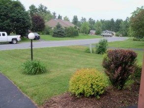 76 Queen Mary Dr, Unit 312C in Queensbury, NY - Building Photo - Building Photo