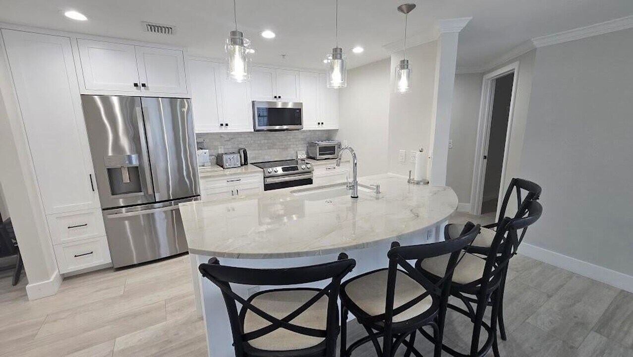 191 SE 20th Ave in Deerfield Beach, FL - Building Photo