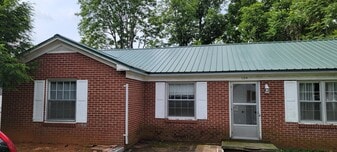 129 Gracey Hts in Sparta, TN - Building Photo