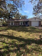 136 Richard Ln in Azle, TX - Building Photo - Building Photo