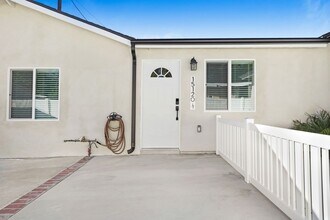 15120 1/2 Nurmi St in Los Angeles, CA - Building Photo - Building Photo