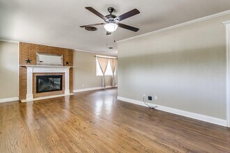 704 Roberts Cut Off Rd in River Oaks, TX - Building Photo - Building Photo