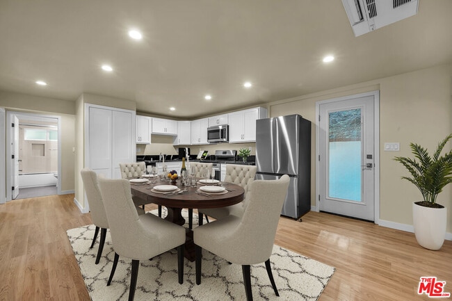 property at 5322 Weatherford Dr