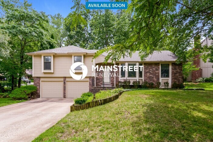 11601 Hemlock St in Overland Park, KS - Building Photo