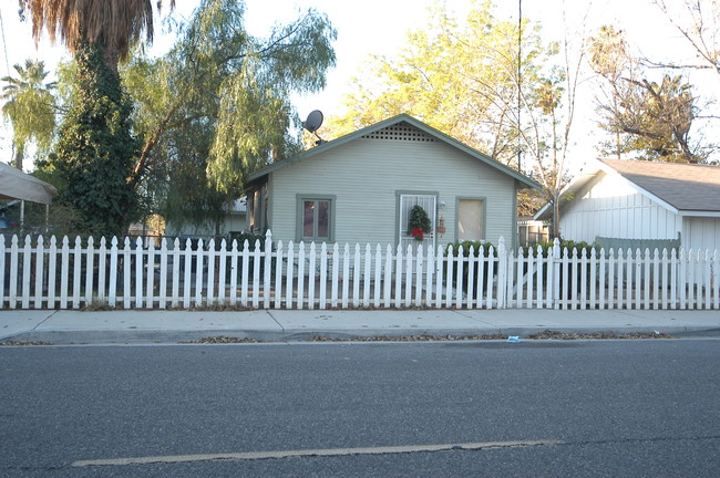 4230 13th St in Riverside, CA - Building Photo - Building Photo