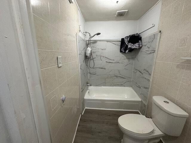 property at 1212 59th St
