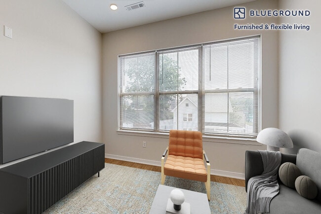 332 Halstead Ave in Harrison, NY - Building Photo - Building Photo