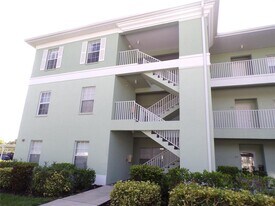 2160 Heron Lake Dr in Port Charlotte, FL - Building Photo