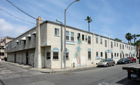 Elm Gate Apartments in Long Beach, CA - Building Photo - Building Photo