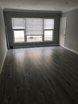 7735 Hollywood Blvd in Los Angeles, CA - Building Photo