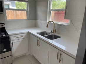 201 W Rutherford Ave in Edinburg, TX - Building Photo - Building Photo