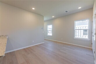 1707 SW Casuarina Dr in Bentonville, AR - Building Photo - Building Photo