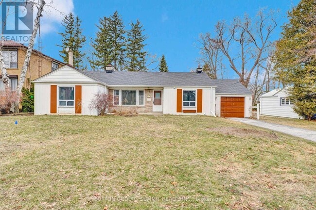 property at 17 Ben Machree Dr