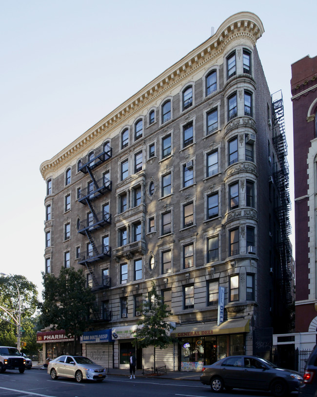 Cambridge in New York, NY - Foto de edificio - Building Photo