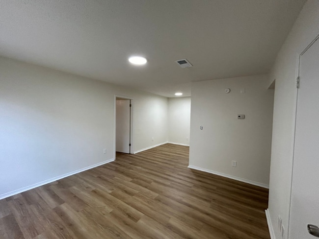 3301 S 113th W Ave, Unit 13 in Sand Springs, OK - Building Photo - Building Photo