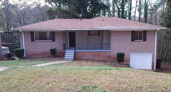 property at 724 Lisa Ln
