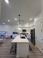 32 Lesina Way in Novato, CA - Building Photo - Building Photo
