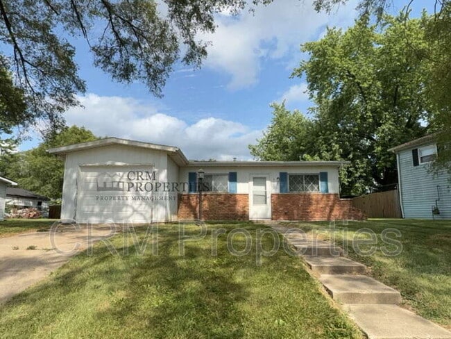 property at 5902 Mendota Dr