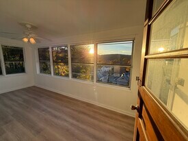 77 Yale St, Unit B in North Adams, MA - Building Photo