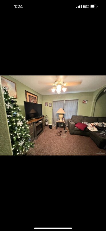 7107 Sylvia Handy St in Weslaco, TX - Foto de edificio - Building Photo