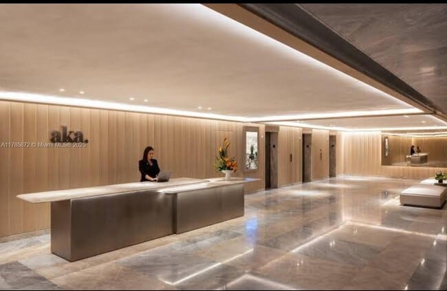 1395 Brickell Ave in Miami, FL - Building Photo - Building Photo