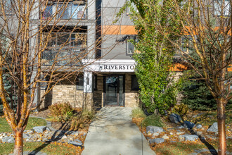 214 6th Ave NE in Calgary, AB - Building Photo - Building Photo