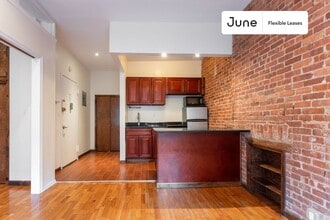 349 W 46th in New York, NY - Building Photo - Building Photo