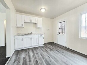 231 E 89th St in Los Angeles, CA - Building Photo - Building Photo
