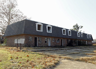 Mayfair in West Memphis, AR - Building Photo - Building Photo