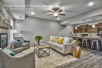 12307 S Chelsea St in Olathe, KS - Building Photo - Building Photo