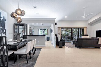 7525 NW 61st Terrace in Parkland, FL - Building Photo - Building Photo