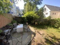 188 Lowell St, Unit 1 in Somerville, MA - Building Photo - Building Photo