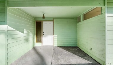 141 Carswell Dr in Moses Lake, WA - Building Photo - Building Photo