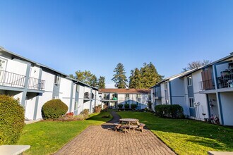Bonnie Brae Apartments in Beaverton, OR - Building Photo - Building Photo