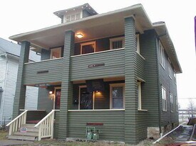 1114 SW Taylor St, Unit 2 in Topeka, KS - Building Photo