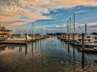 The Port at East Beach Apartments and Marina in Norfolk, VA - Foto de edificio - Building Photo