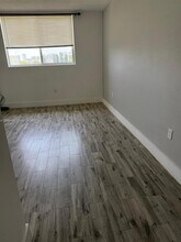 2851 Leonard Dr, Unit J505 in Aventura, FL - Building Photo - Building Photo