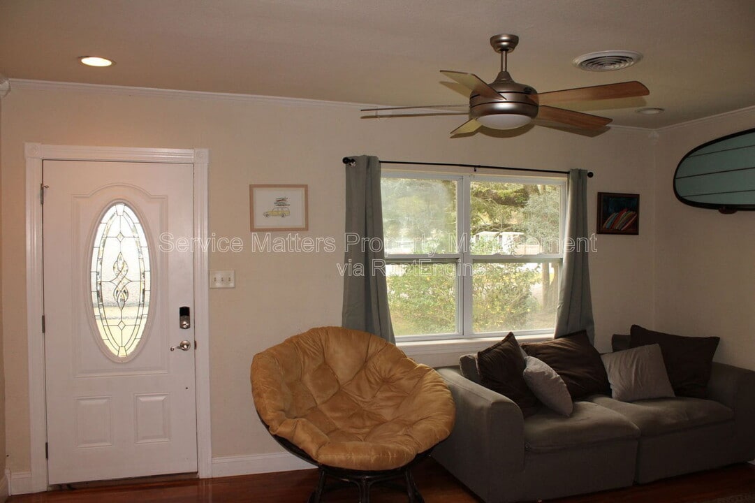 1550 E Leonard St in Pensacola, FL - Building Photo