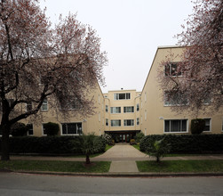 Harcrest Apartments in Vancouver, BC - Building Photo - Building Photo