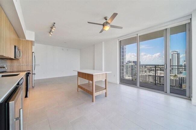 property at 2150 N Bayshore Dr