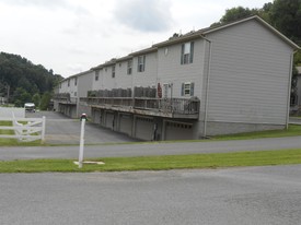 9529 Cost Ave in Stonewood, WV - Building Photo - Building Photo